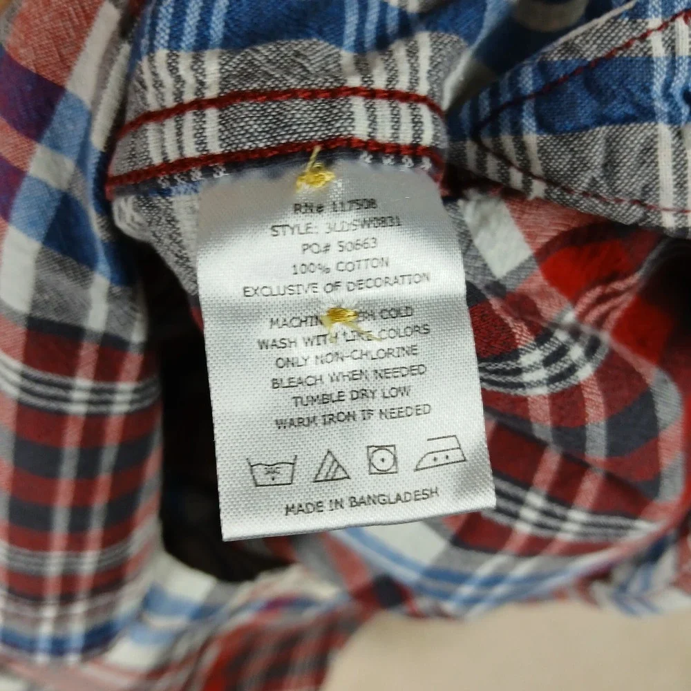 Levis XL Mens Shirt Chambray Short Sleeve 22x28 Plaid Casual‎ Fits A Medium